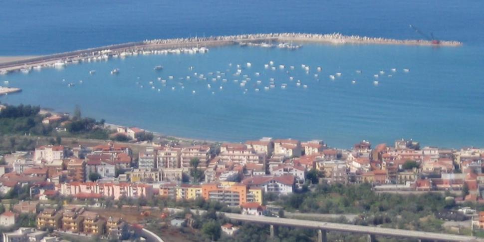 I Mori In Campidoglio Affitta Camere SantʼAgata di Militello Exterior foto